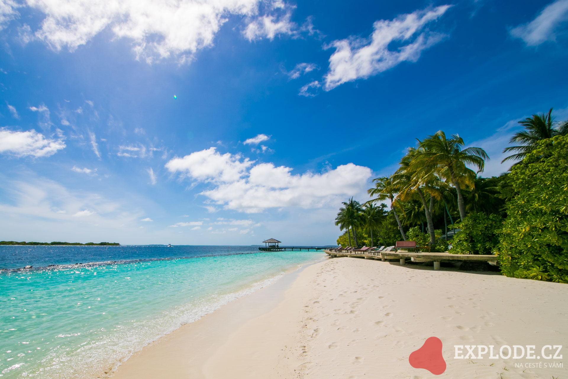 Pláž na ostrově Kihaadhuffaru - Kihaad Maldives
